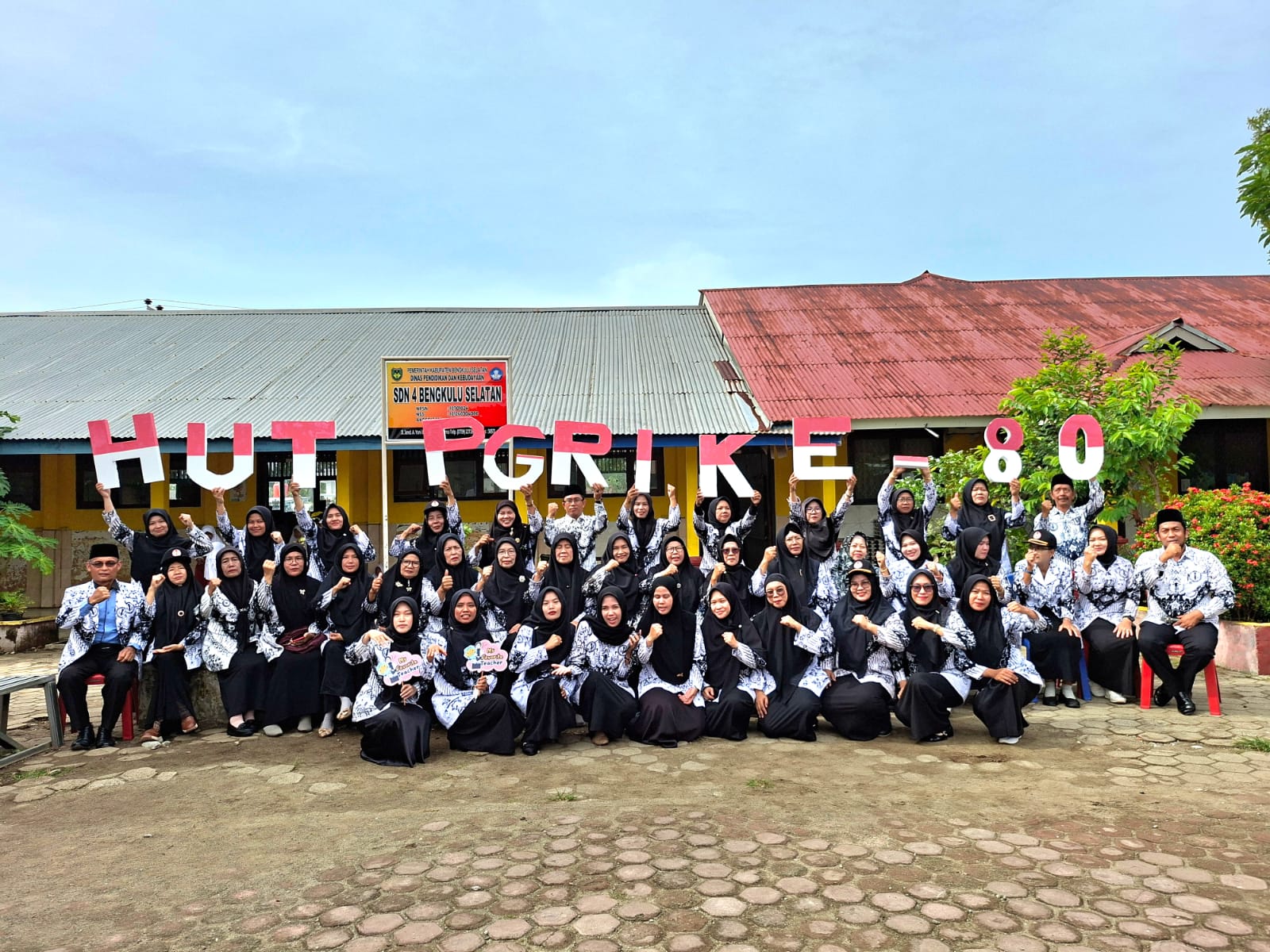 HUT PGRI Ke- 80 dan Hari Guru Nasional Tahun 2025